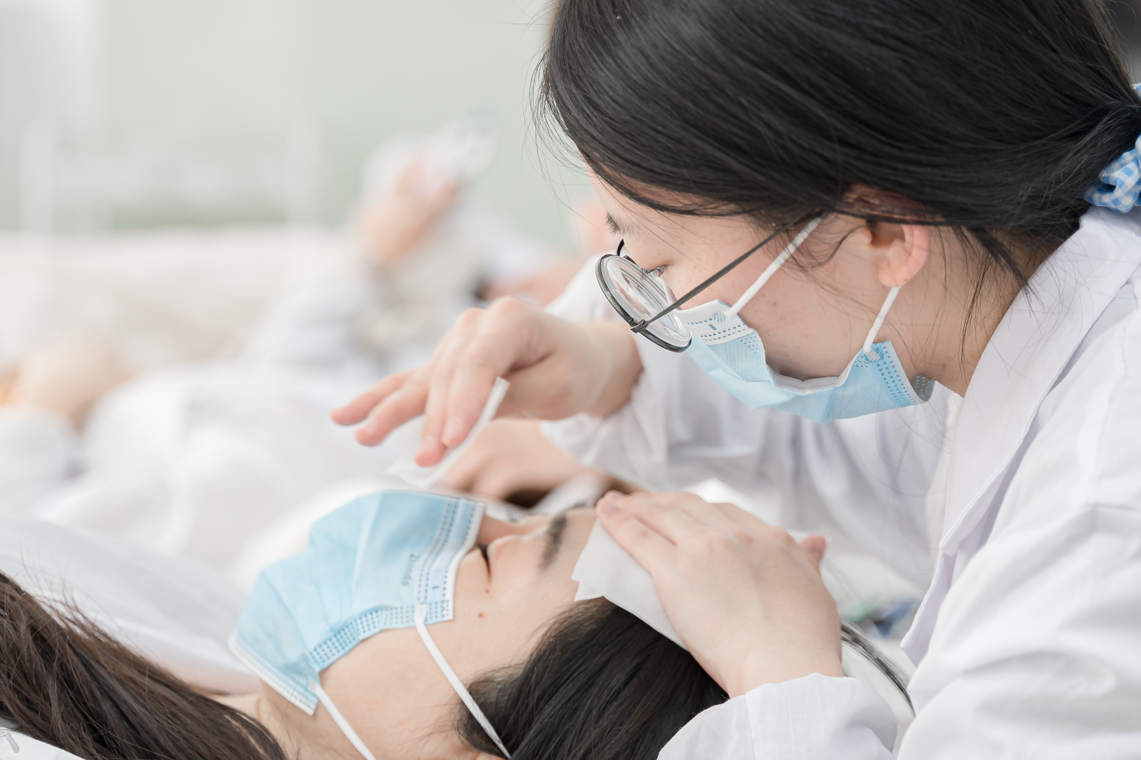 美甲学员培训真的能够学到技术吗？让你轻松成为行业精英