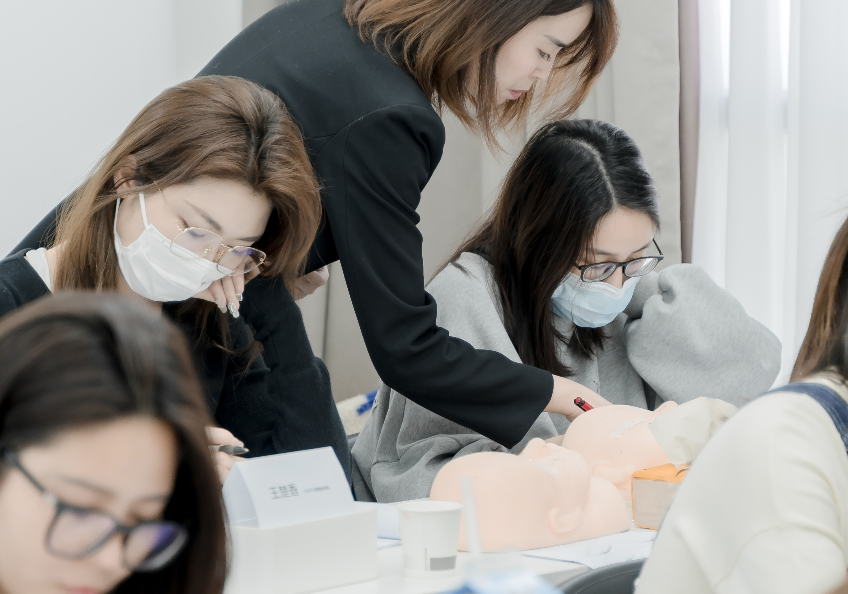 培训美甲需要多少钱？培训美甲的成本高不高？