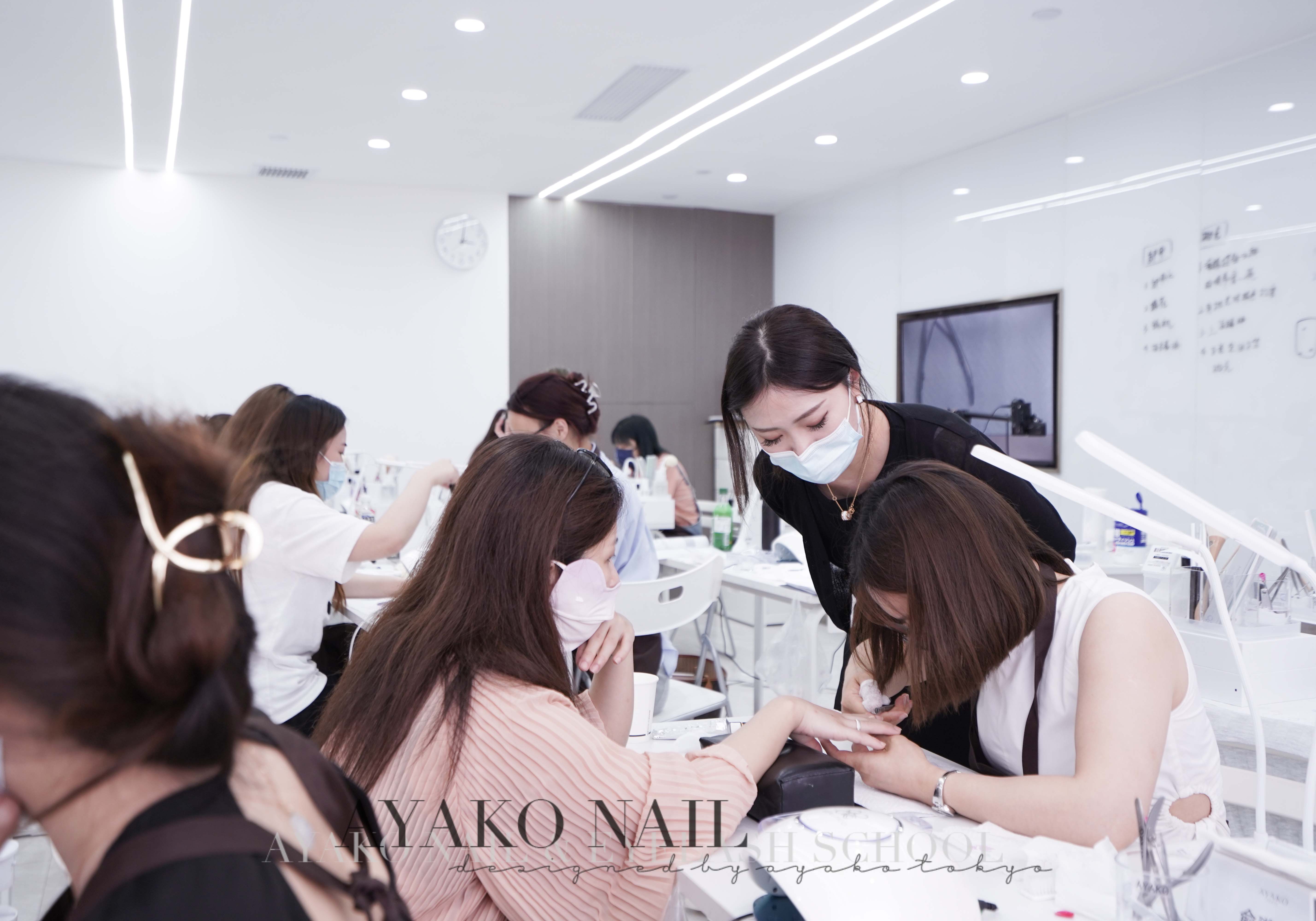 哪里学美甲比较好？查找的途径有哪些？